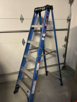 Ladder 7 ft tall