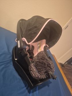 Evenflo Infant Car Seat