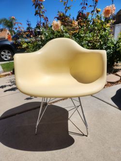 Mid-century modern chair