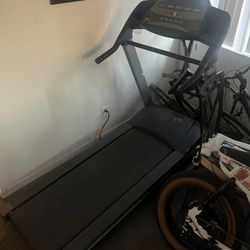 Treadmill 
