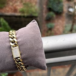 Gold Cuban Bracelet 