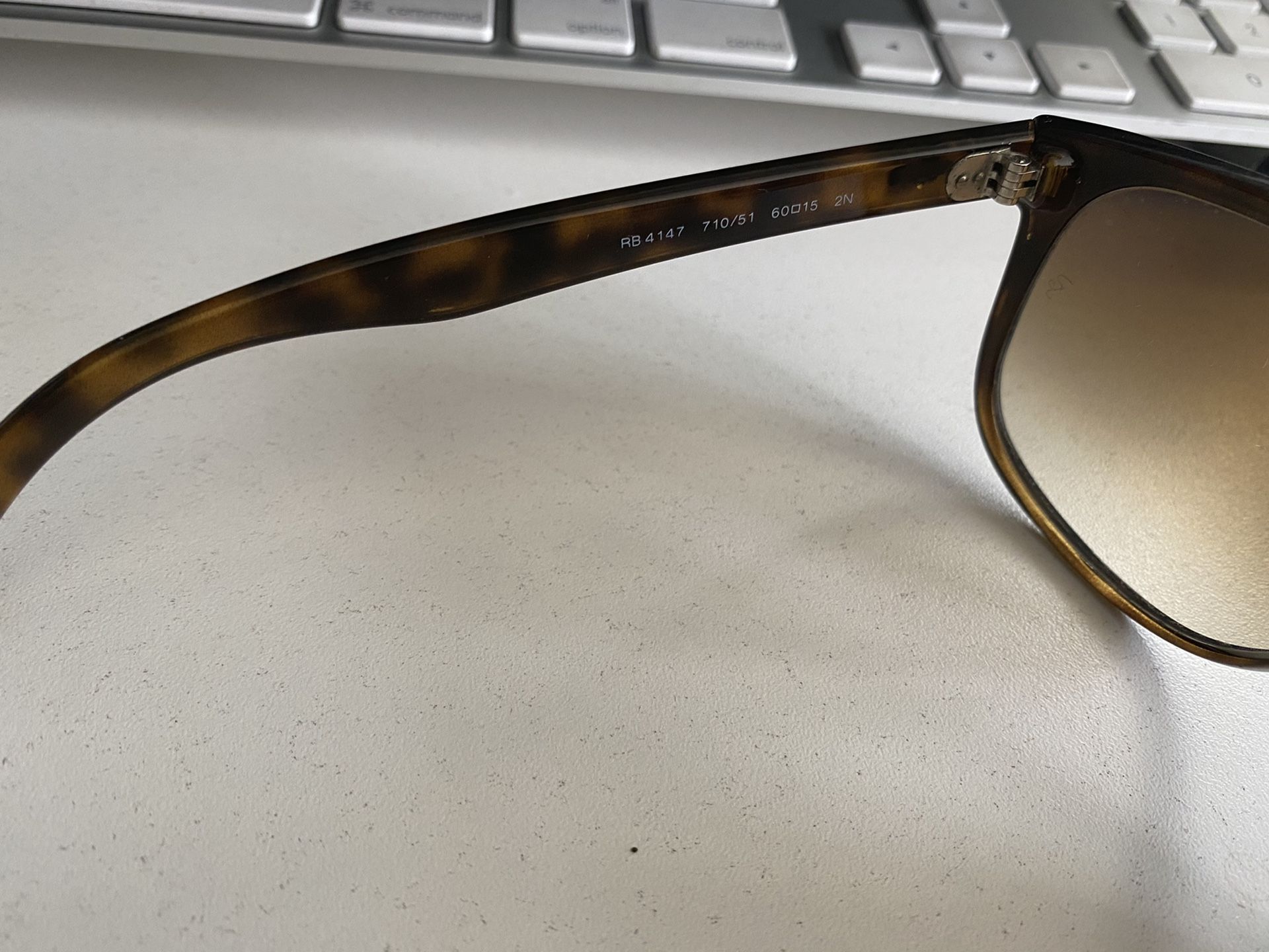 Ray-Ban Sunglasses RB4147