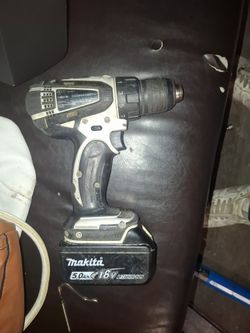 Makita drill and 5.0 18v battery