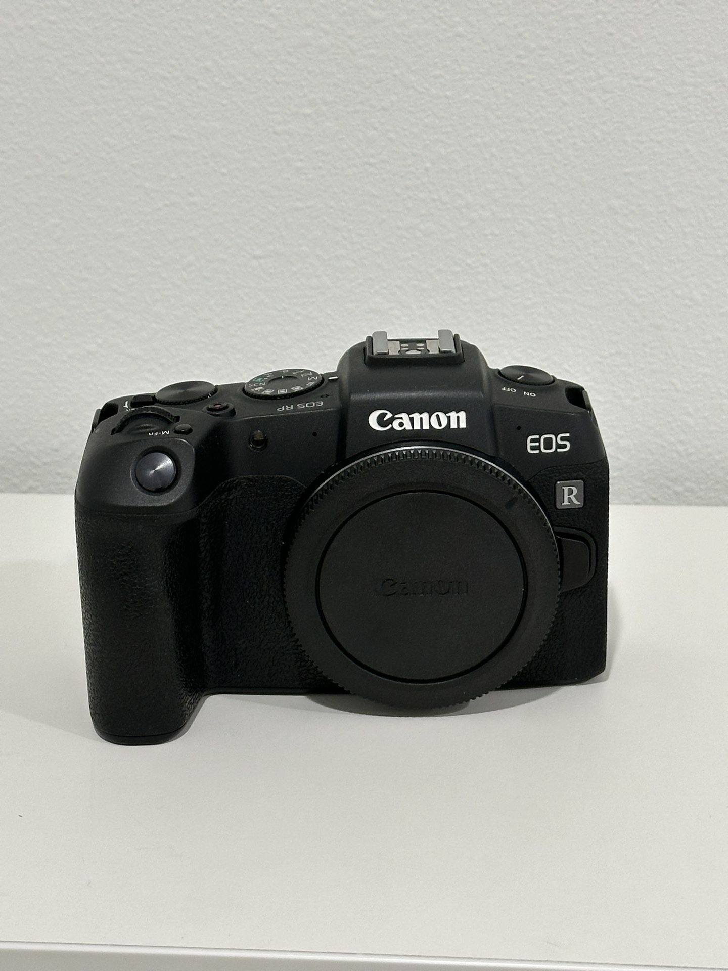 Canon eos RP - Low Shutter count