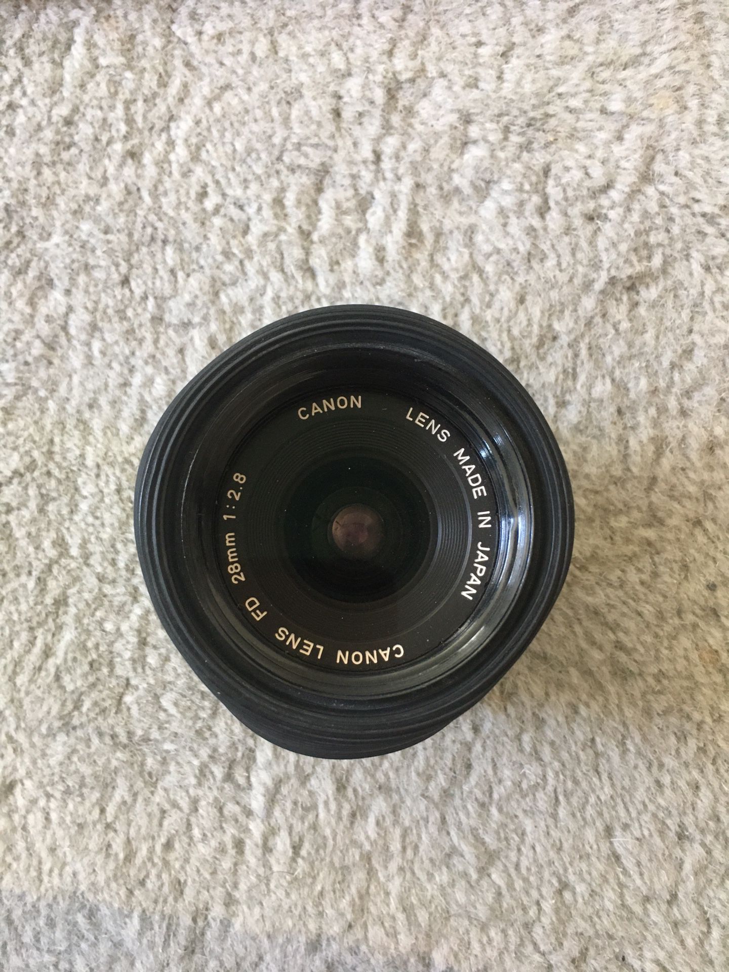 Canon lens FD 28 mm 1:2.8