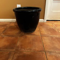 Large Ceramic Pot 