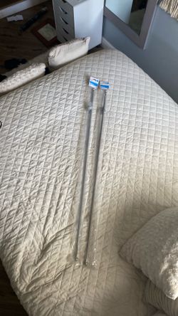 New 2 Standard curtain rod 48in to 84 in