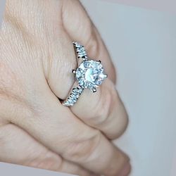 2.50  Natural diamonds and real lab grown center diamond