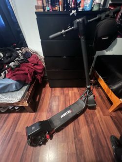 Electric scooter