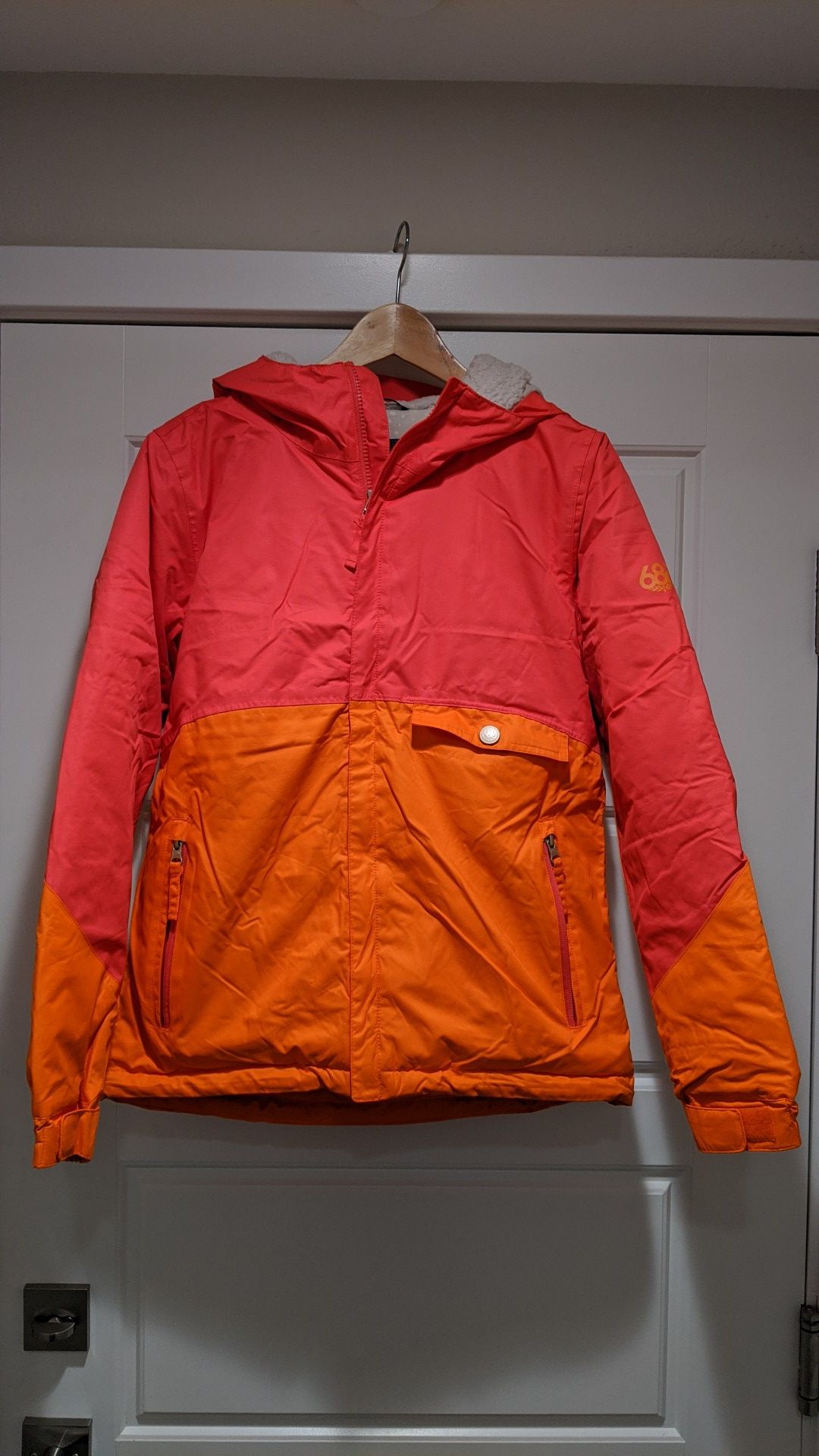 686 snowboarding insulated jacket