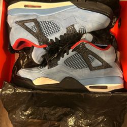 Travis’s 4s 