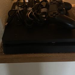 PS4 70$