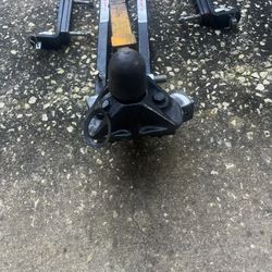 Equalizer Weight Distribution Hitch 