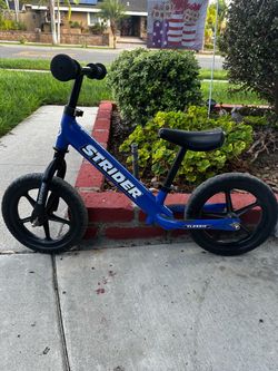Strider 12” balance bike kids