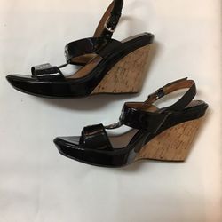 Women’s SÖFFT Black patent leather slingback cork wedge shoes… Size 7M
