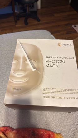 Skin rejuvenation photon mask