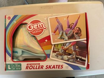 Size 7-10 Adjustable Roller Skates New