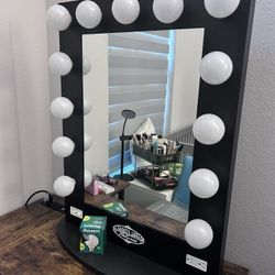 Hollywood Vanity Mirror