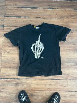 Gallery Dept. Skeleton Hand Graphic Tee
