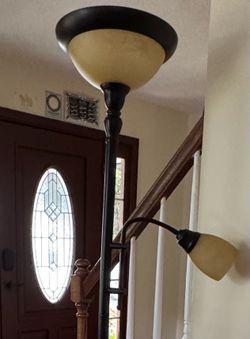 Floor lamp with 2 glass shades