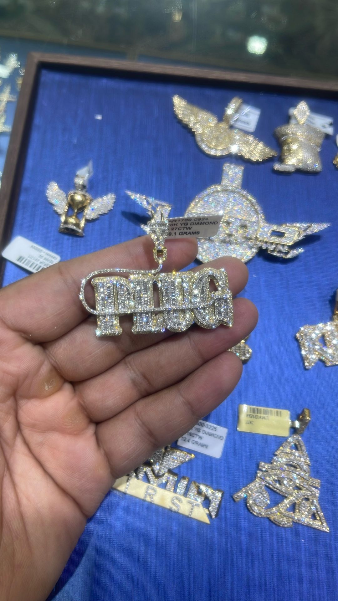 Diamond Plug Pendant 10kt Gold