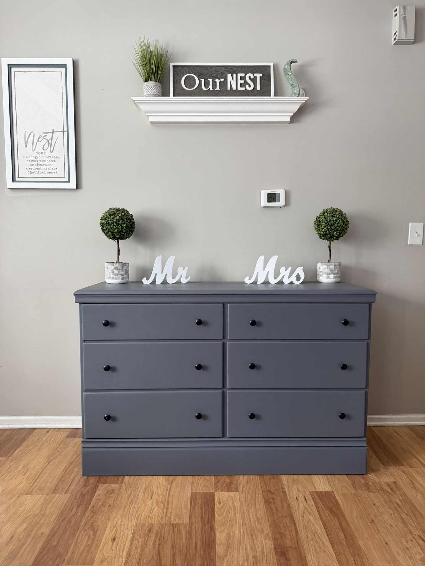 ✨🩶Gorgeous Solid Wood Dresser🩶✨