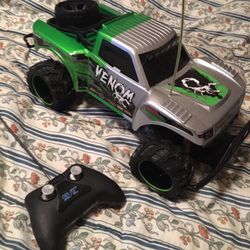 Green And Silver R/c Car