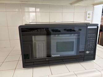 Kenmore Black Countertop Microwave