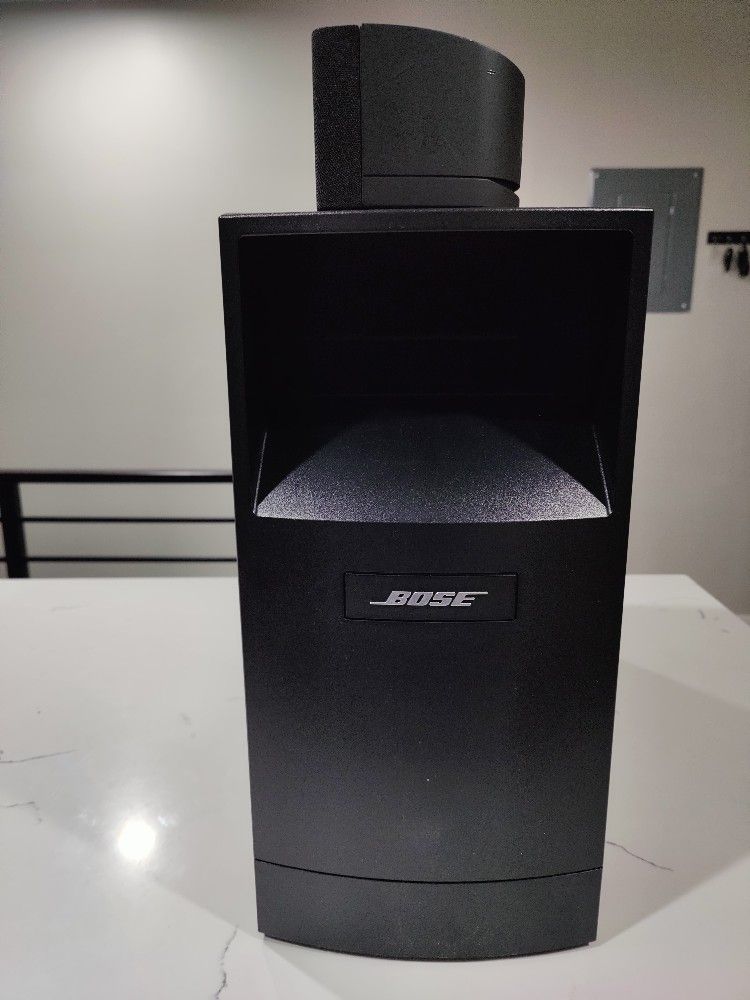 Bose Acoustmass 6 III Surround Speakers Powered Subwoofer Bass Module System 