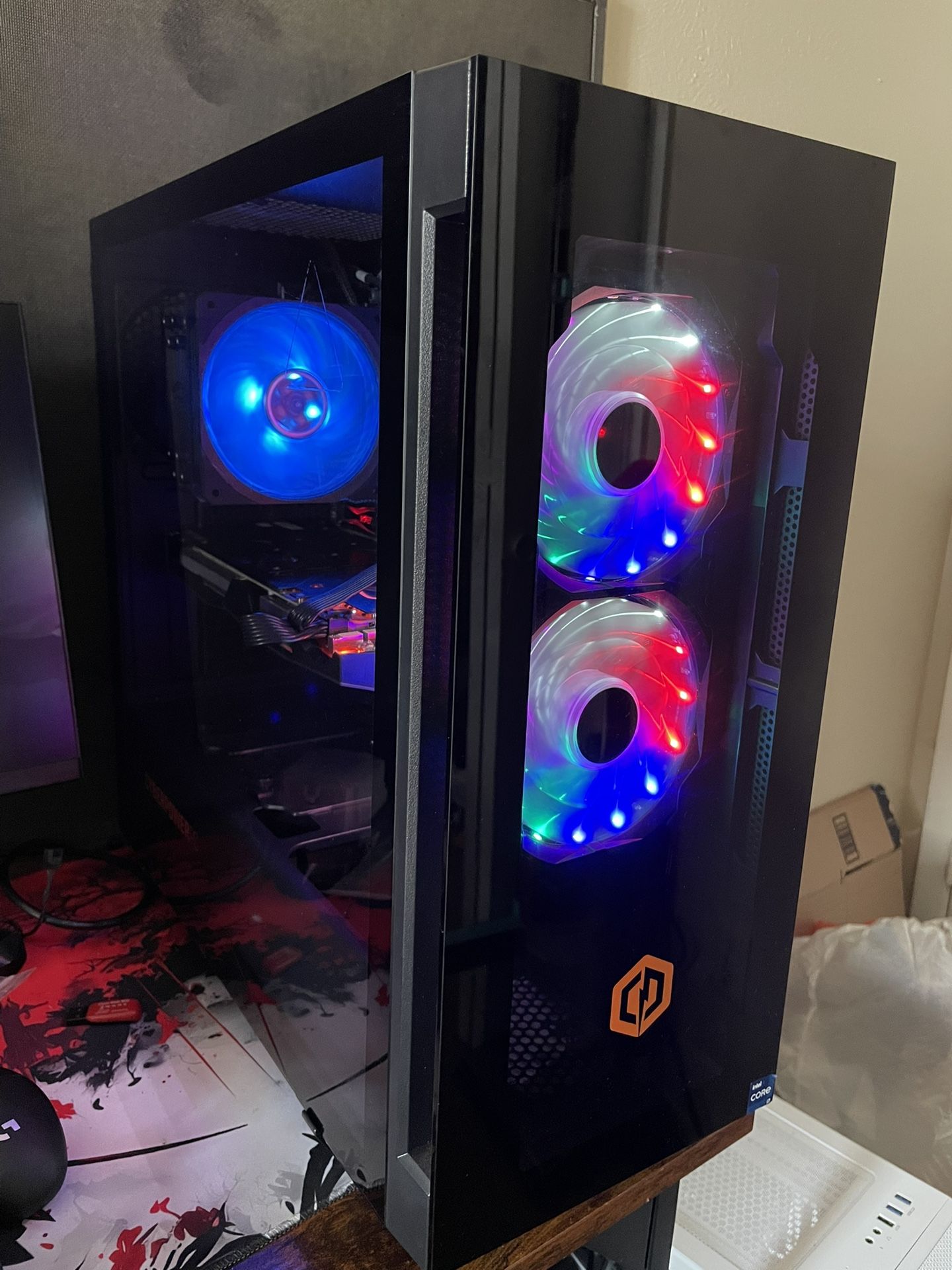 Gaming PC GTX 1070 8GB/ Ryzen 5 2600/ 16GB RAM