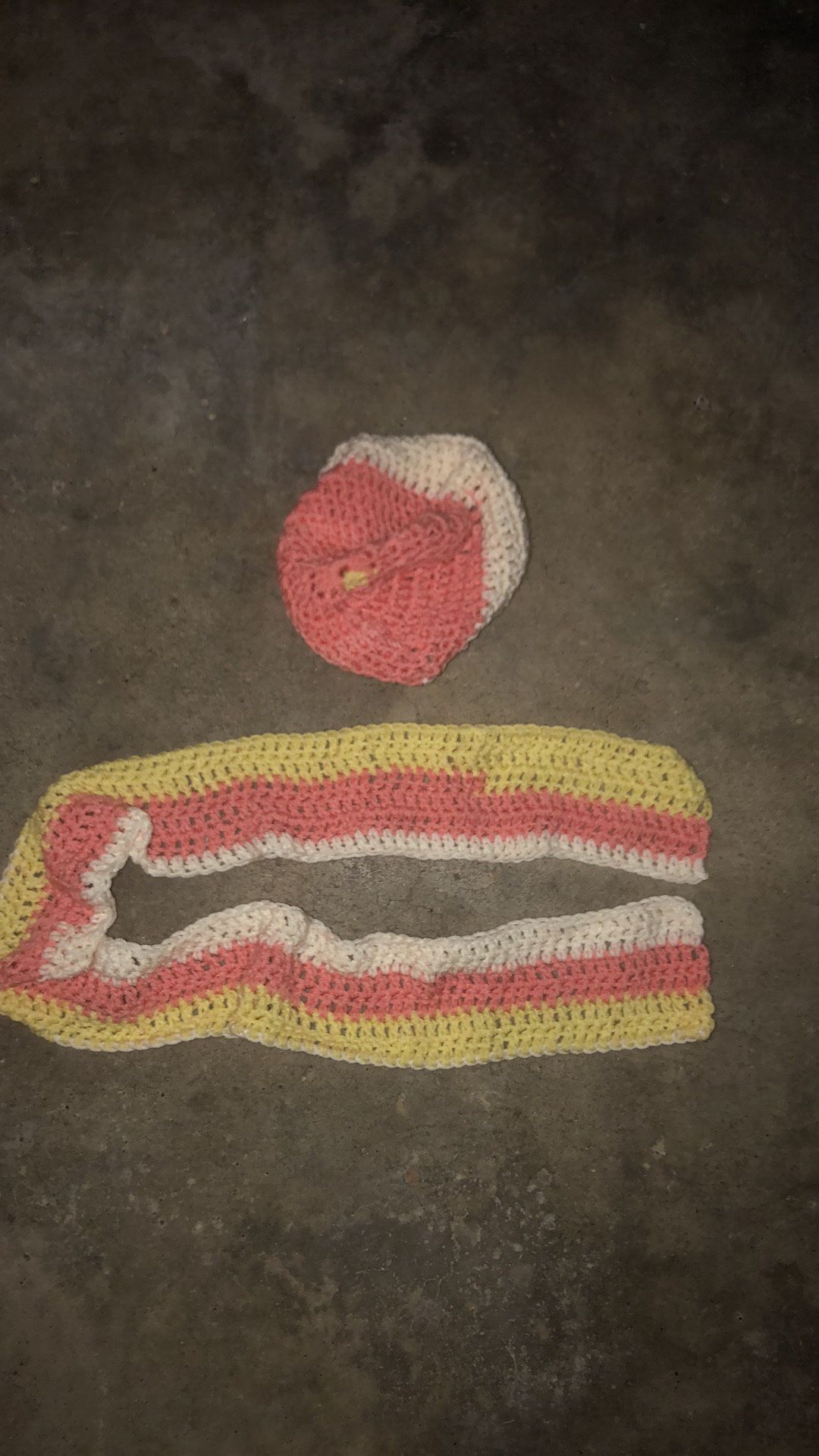Handmade kid’s scarf and hat in like new condition. The hat can fit many sizes because it stretches easily.