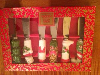 Home for the Holidays, Six Canape Knives