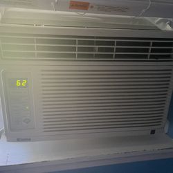 Window Air Conditioner