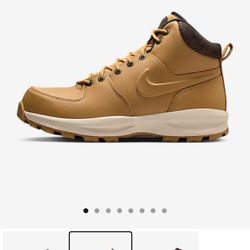 Brand New Nike Boots Size 13