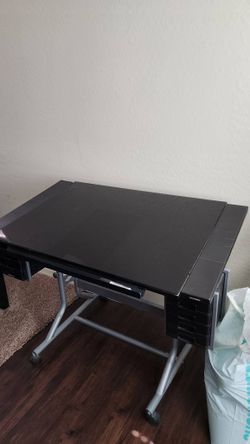 CraftMaster II Glass Top Deluxe Workstation