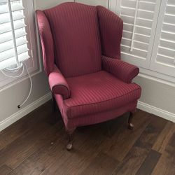 Queen Anne style Chair (very comfortable)