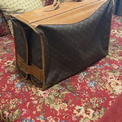 Vintage Louis Vuitton Luggage for Sale