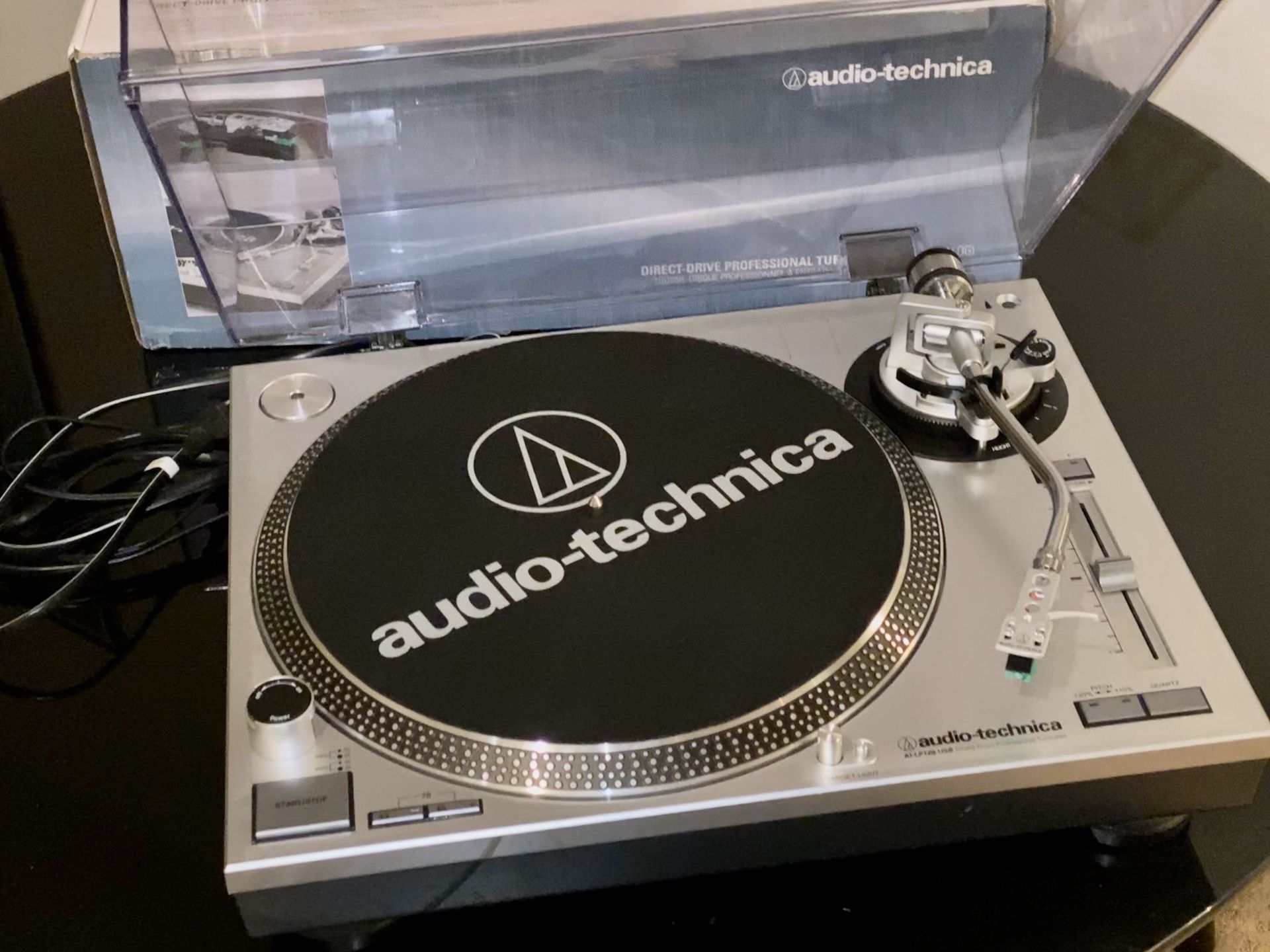 Lightly used Audio-Technica Direct-Drive Turntable AT-LP120-USB