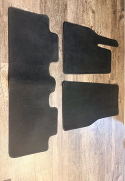 Tesla model Y carpet mats 2024