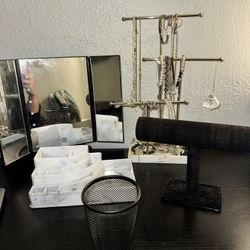 Makeup And Jewelry Organizers $20 For Everything 
