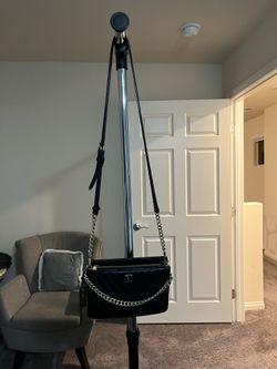 Victoria’s Secret Black Quilted Crossbody bag with chain strap