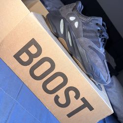 yeezy 700 utility black 
