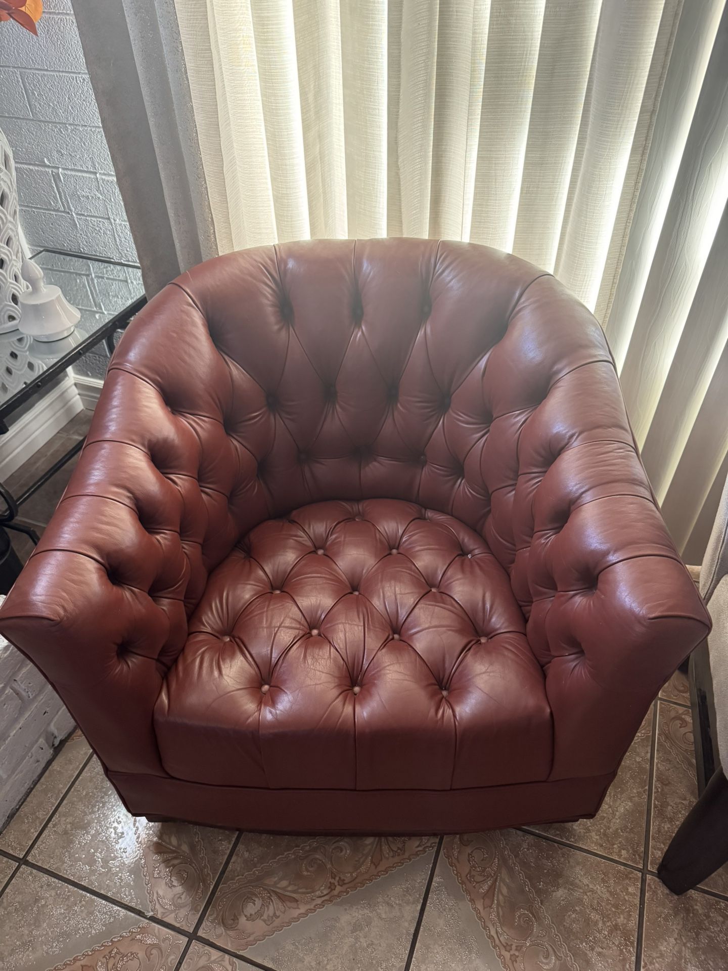 Mid Century Leather Chair( Swivel) 