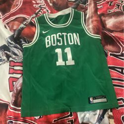 Boston Celtics Kyrie Irving Jersey Green Large 