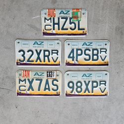 EXPIRED MOTORCYCLE/RV LICENSE PLATES 