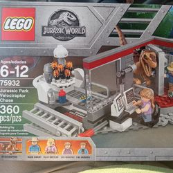 Lego Jurassic Park Raptor Chase