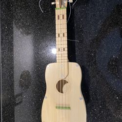 KiwiCo Eureka Crate Wooden Ukulele 22”