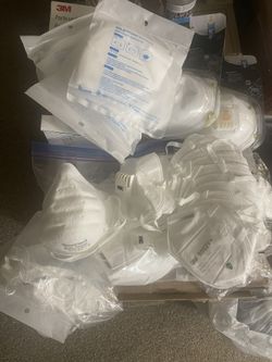 30-40 Masks inlcuding N95