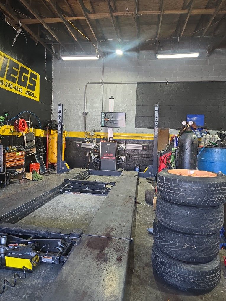 Wheel Aligment Machine