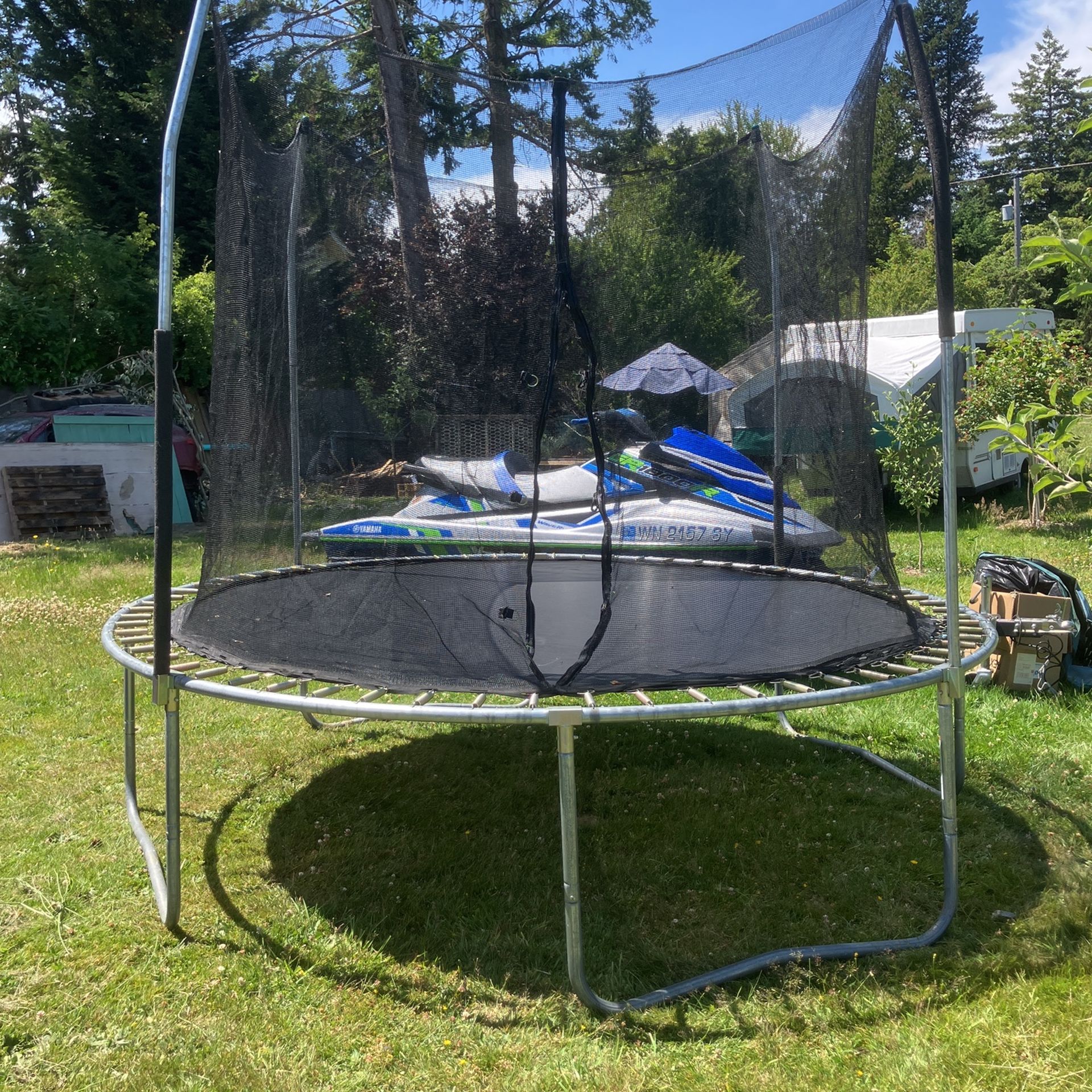 10 Feet Trampoline In Excellent Condition 
